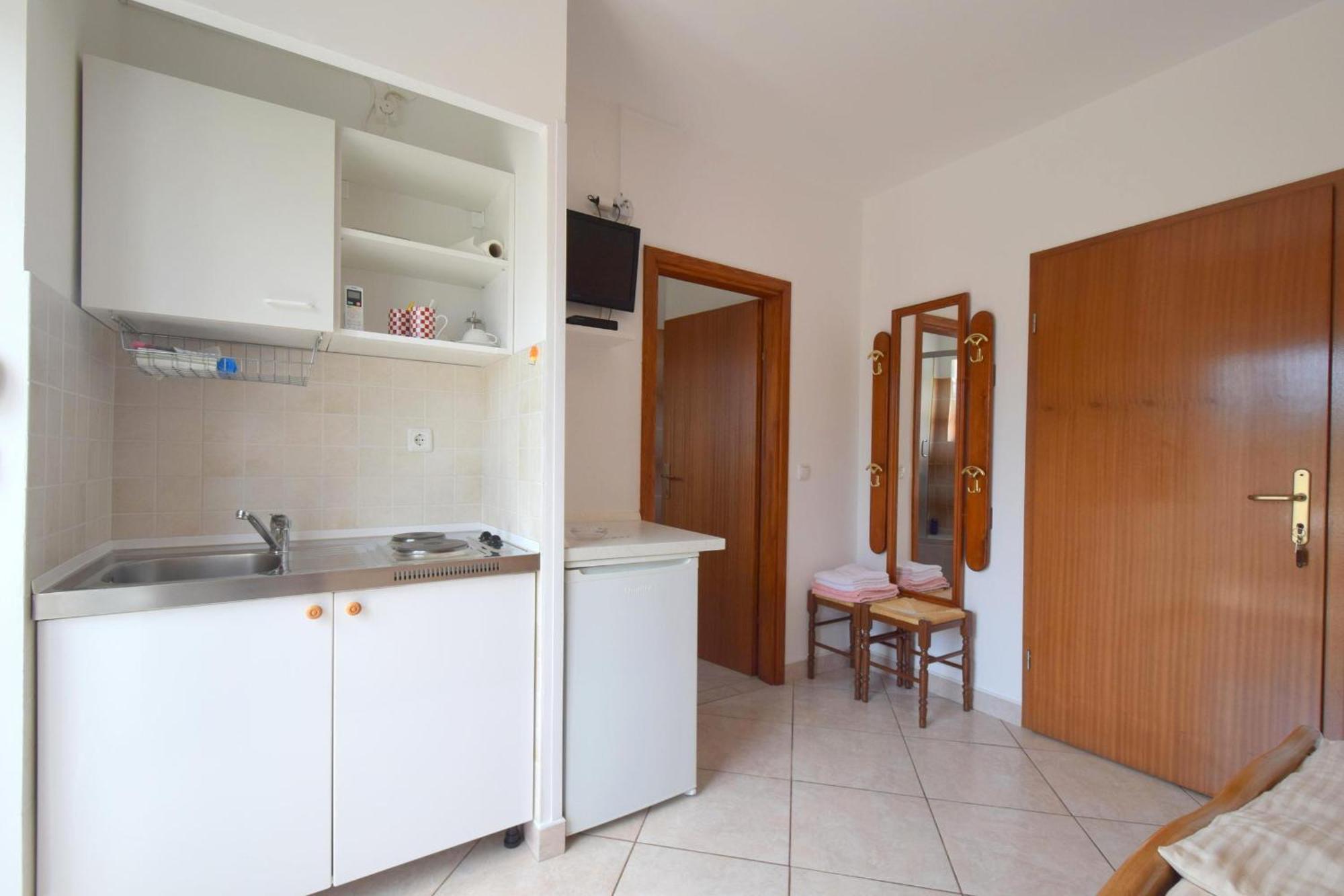 Apartments Josipa Malinska Esterno foto