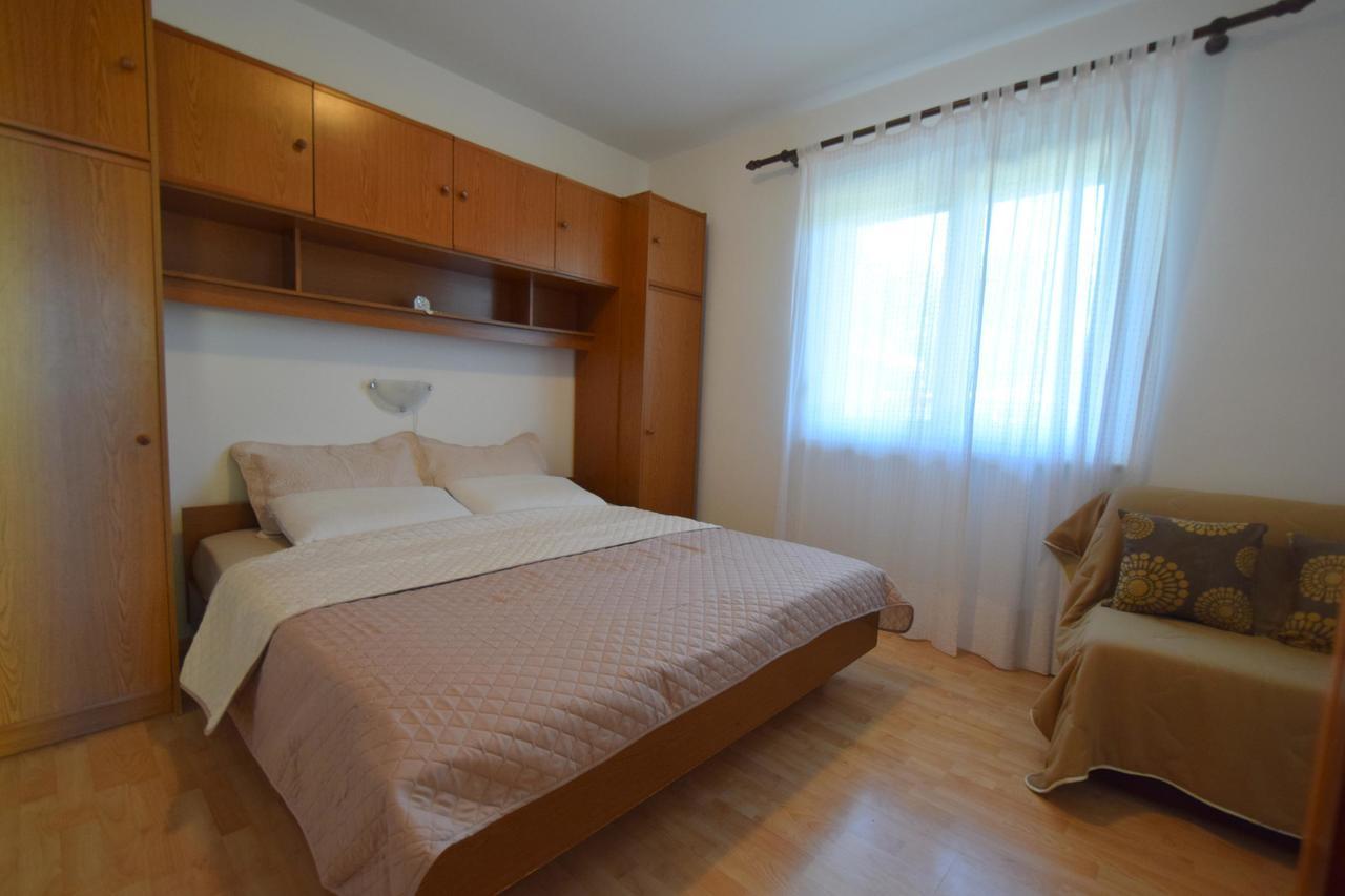 Apartments Josipa Malinska Esterno foto