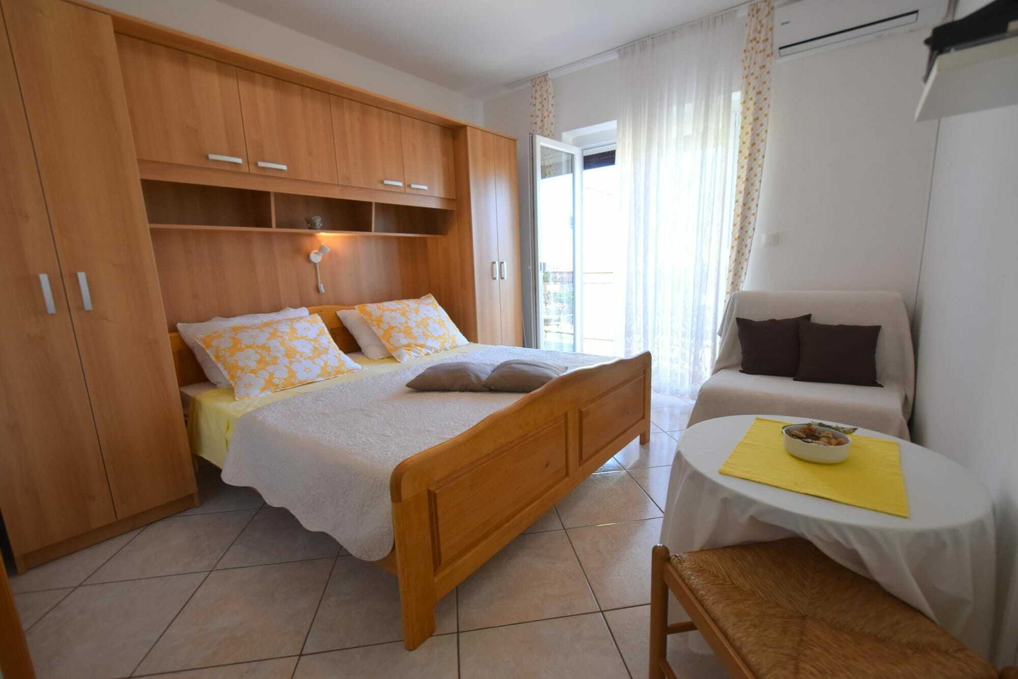 Apartments Josipa Malinska Esterno foto